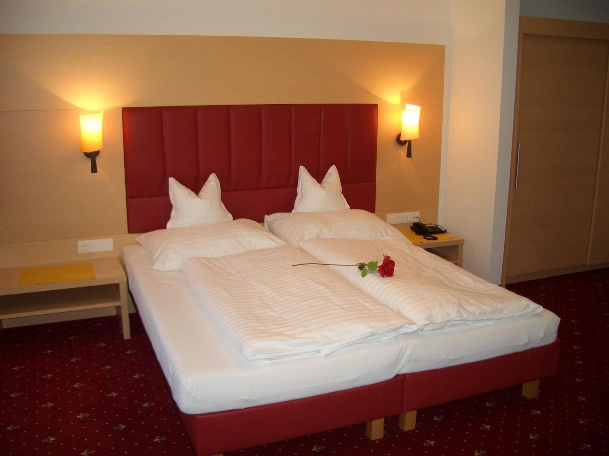 Hotel Gasthof Jaeger Zillertal Schlitters Exterior foto