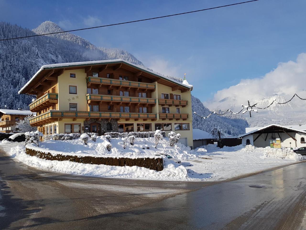 Hotel Gasthof Jaeger Zillertal Schlitters Exterior foto