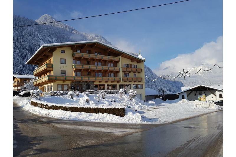 Hotel Gasthof Jaeger Zillertal Schlitters Exterior foto